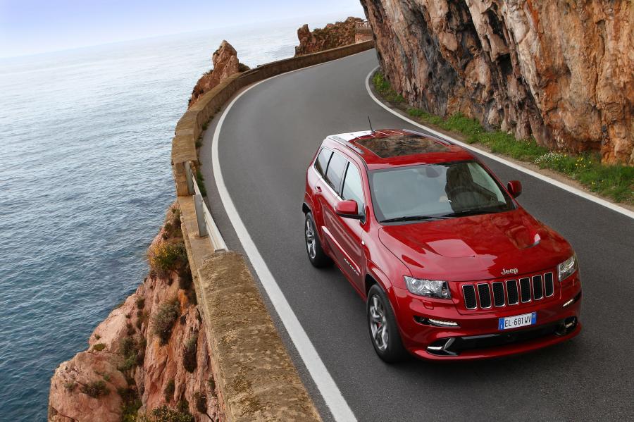  Jeep Grand Cherokee SRT8 2012 года  (фото 102 из 186)